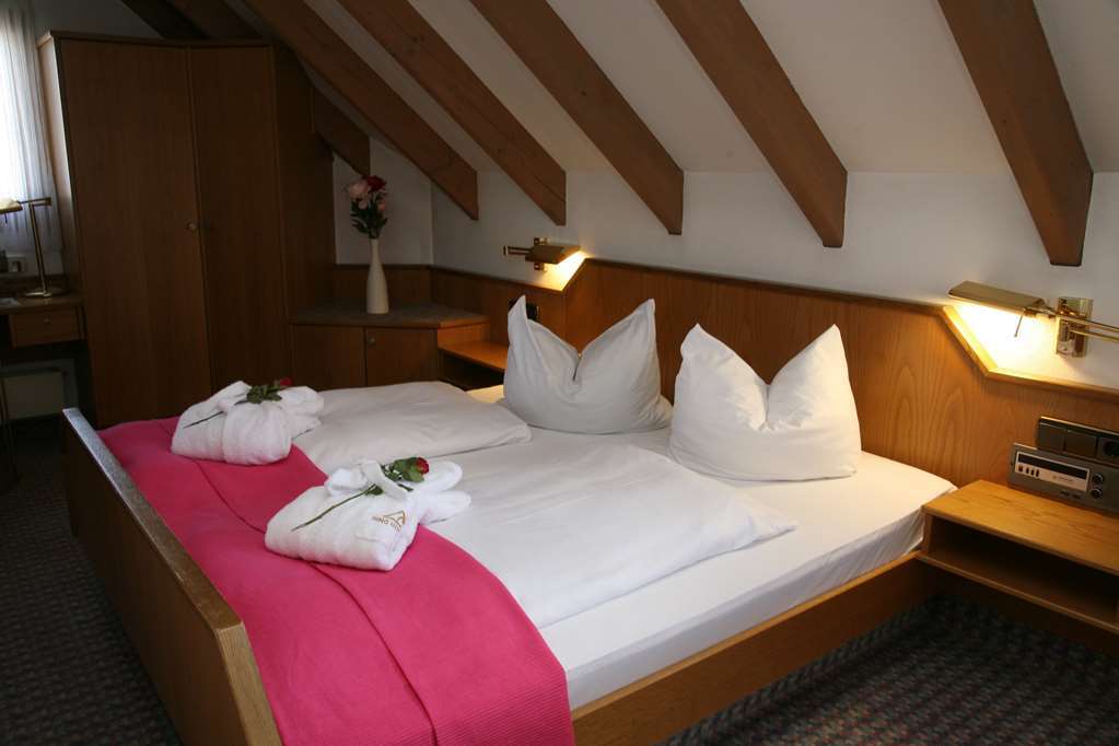 Hotel Mohren Ochsenhausen Habitación foto